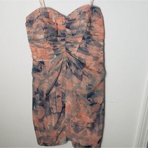 ⭐4/28 BCBG graphic strapless knee length dress